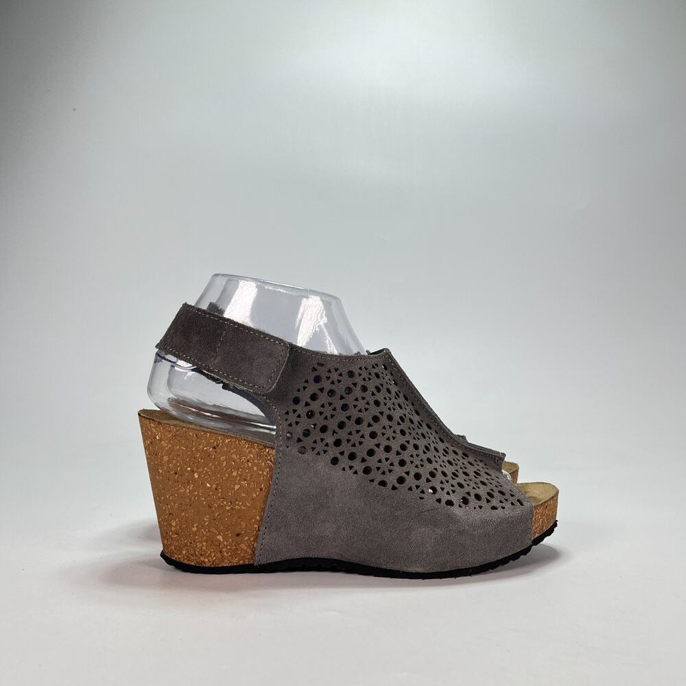 A. Giannetti Gray Leather Cork Platform Laser Cut Wedge Sandals Women's Size 8